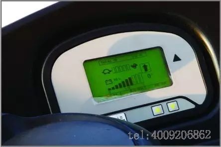 前移式電動(dòng)叉車(chē)(圖4) 前移式電動(dòng)叉車(chē)(圖4)